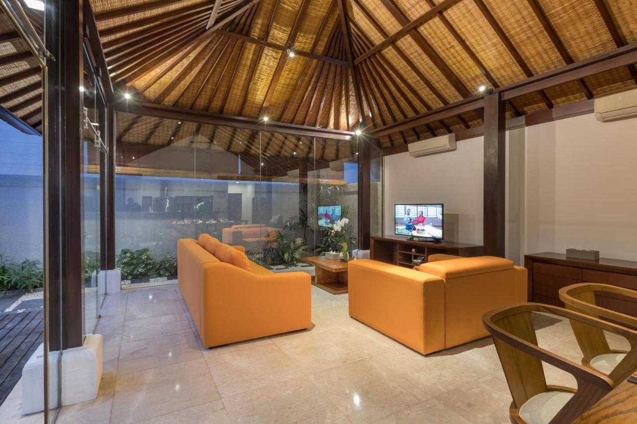 Villa Litera Seminyak  Exterior photo
